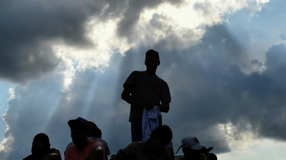 'Queremos paz': centenas de deslocados pedem o fim da 'guerra' na Col&ocirc;mbia