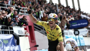 Paris-Roubaix: Wout Van Aert, la cons&eacute;cration de l'&eacute;ternel maudit