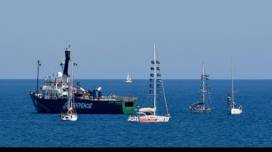  Global Sumud Flotilla, le nostre navi fermate da motoscafi israeliani 
