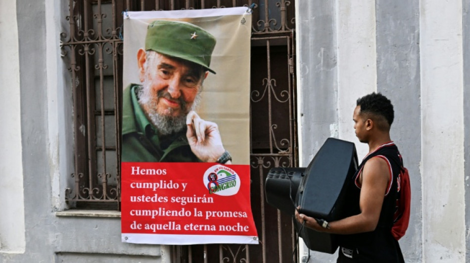 Diez paname&ntilde;os son detenidos en Cuba por "propaganda" contra el gobierno 