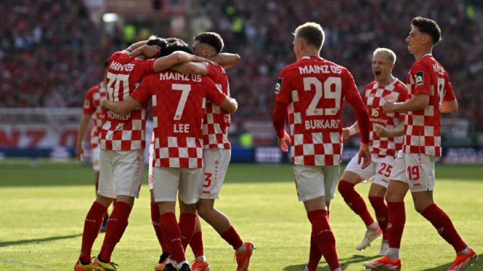 Mainz crush Dortmund to edge to safety,&nbsp;Cologne stun Union Berlin