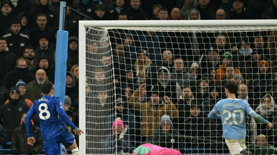 Man City title hopes hit by managerless Chelsea