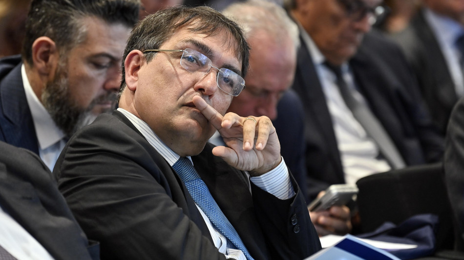 Agcom, entrate media +3,2%, trainano pubblicit&agrave; e tv online