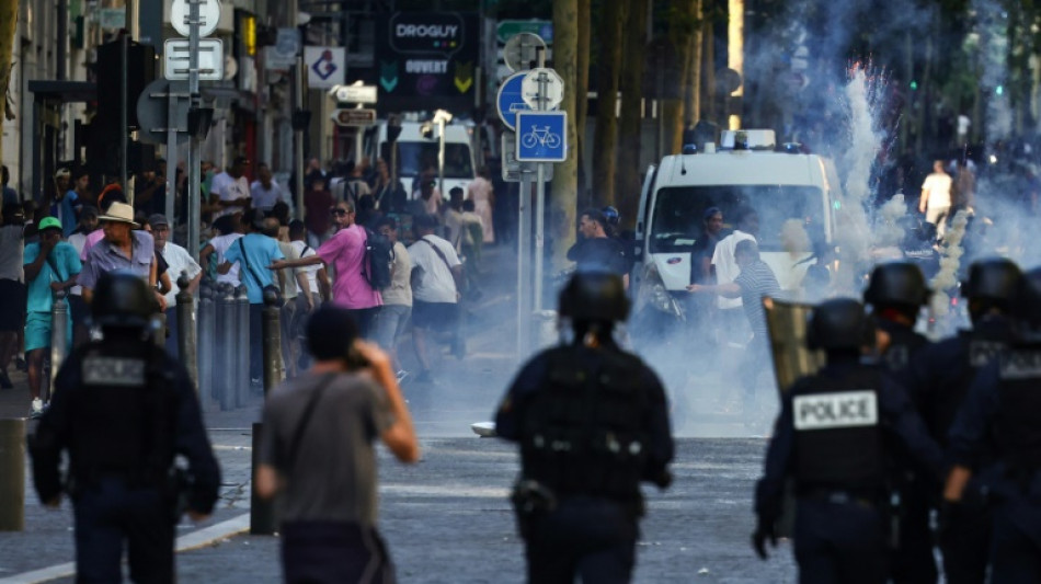 Remite la violencia en Francia despu&eacute;s del entierro del joven Nahel
