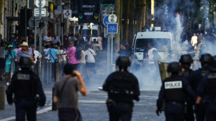 Remite la violencia en Francia despu&eacute;s del entierro del joven Nahel