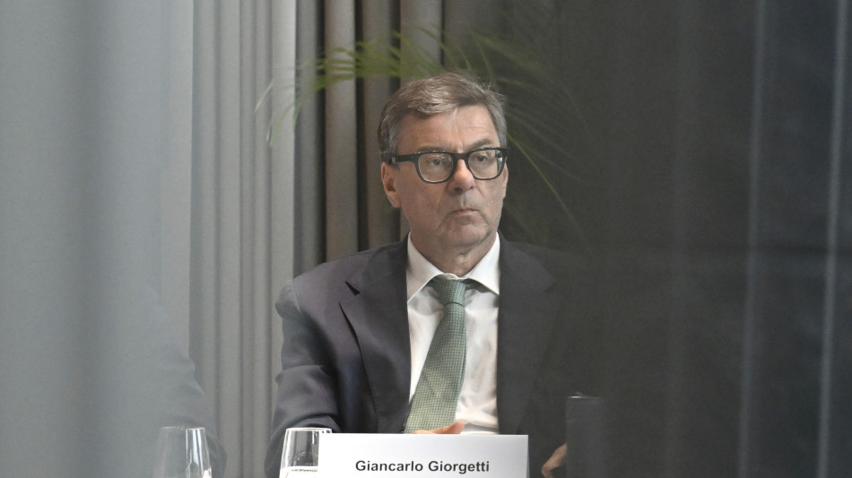  Giorgetti, 'con la manovra misure per i redditi medi' 