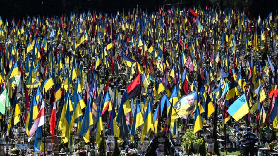 Russia and Ukraine trade blame over Easter truce, as Trump predicts 'deal'
