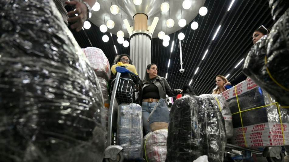  Salen de Honduras los &uacute;ltimos m&eacute;dicos cubanos en medio de presiones de Trump 