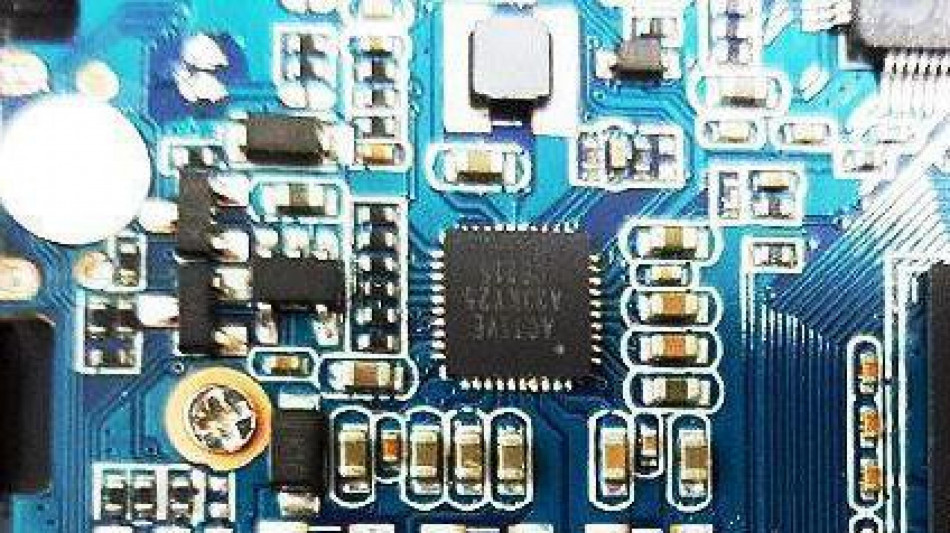  Computer controllati dalla luce, sono 100 volte pi&ugrave; veloci 