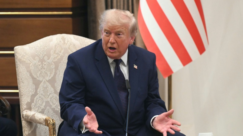  Le chef de l'Otan tente de rassurer les alli&eacute;s secou&eacute;s par les attaques de Trump 