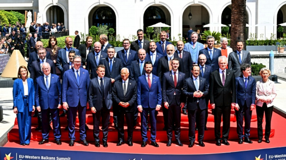  EU leaders push faster expansion at Balkan summit 