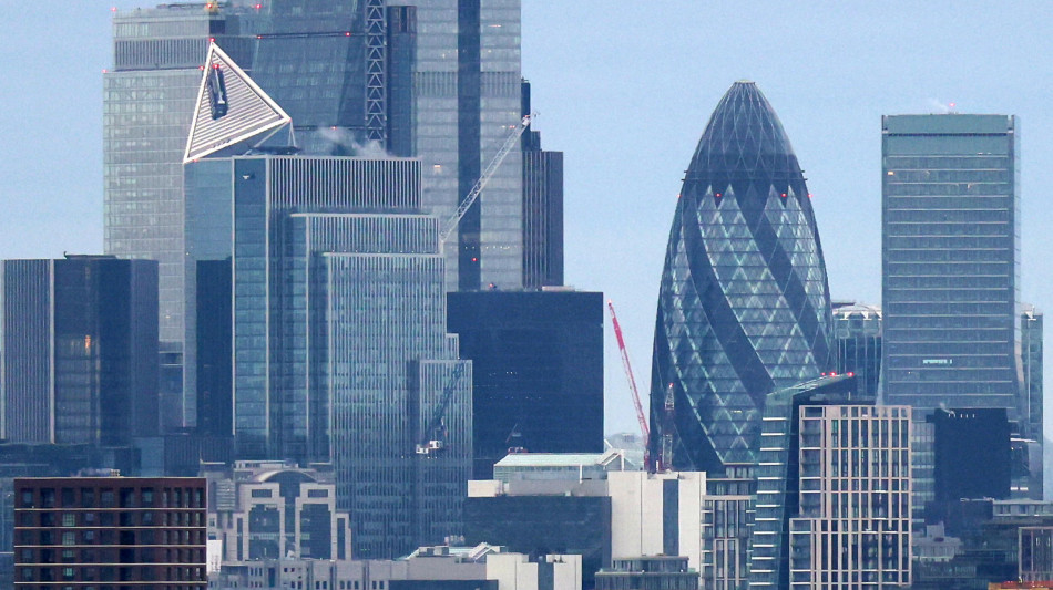 Borsa: l'Europa conclude in crescita, Londra +0,2%