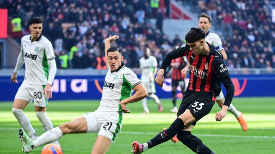 Inter Milan go top in Italy as champions Napoli stumble