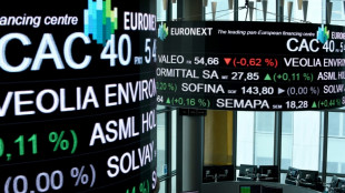 La Bourse de Paris finit en l&eacute;ger recul, prudente face au Moyen-Orient