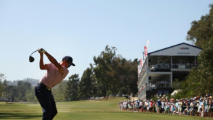 Fowler leads, McIlroy lurks as LA Country Club tests golfers in US Open 3rd round
