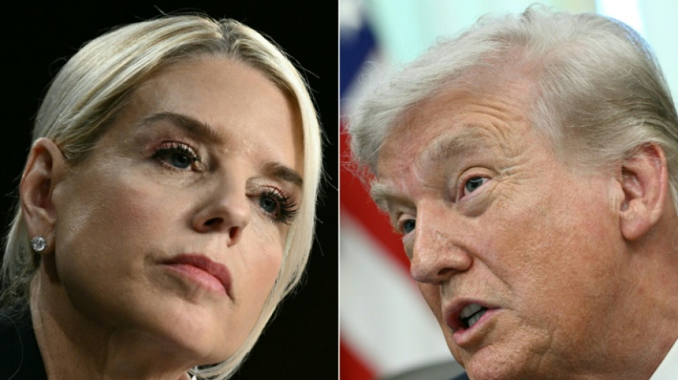  Trump despide a su fiscal general, Pam Bondi 