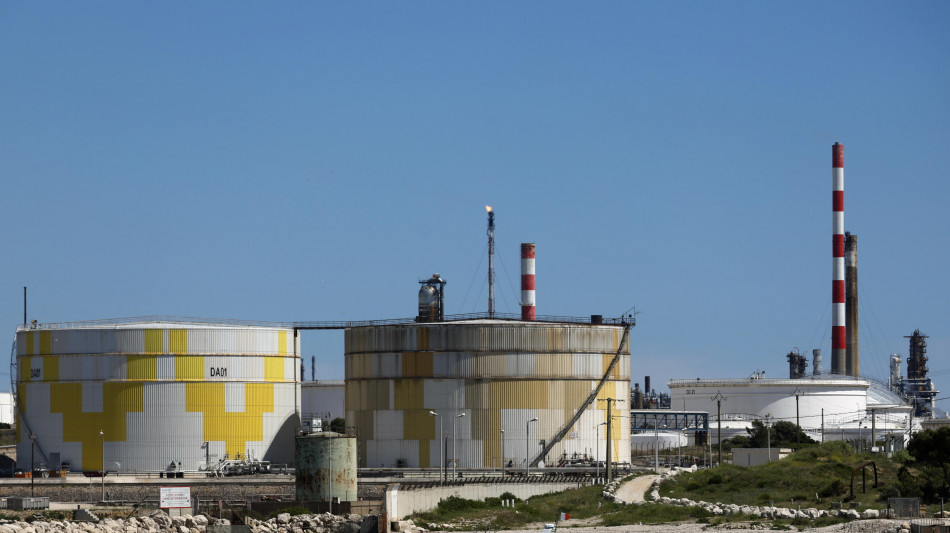  Petrolio apre in calo, Wti sotto quota 90 dollari 