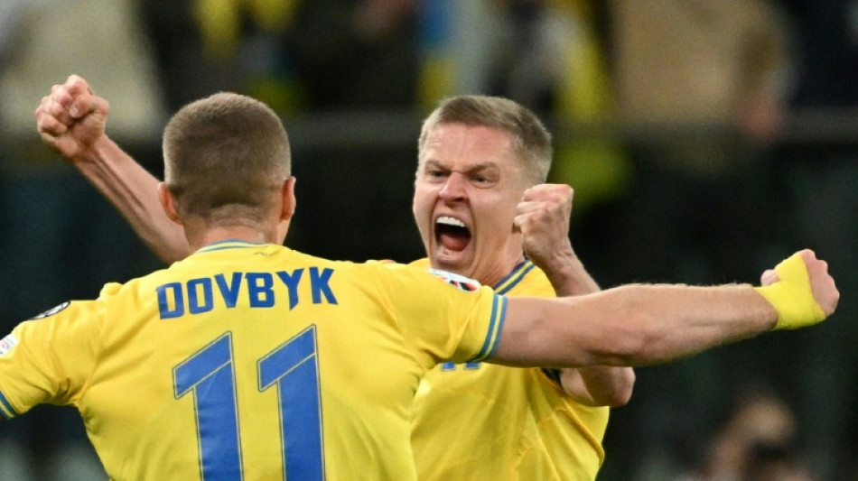 Ucr&acirc;nia vence Isl&acirc;ndia (2-1) de virada e garante vaga na Euro-2024