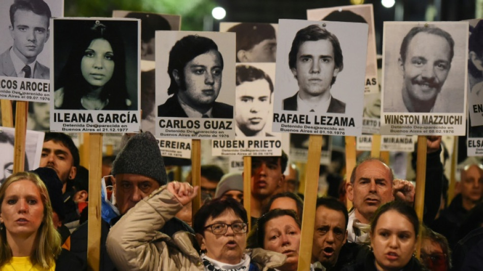 Una multitudinaria marcha exige poner fin a la "impunidad" por los desaparecidos en Uruguay