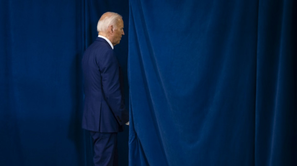 Biden se retire, la pr&eacute;sidentielle am&eacute;ricaine dans l'inconnu 