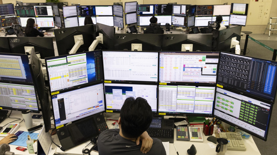 Borsa: l'Asia chiude contrastata, lente sul Medio Oriente
