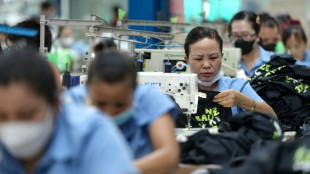 EUA diz que 'mais de 50 países' pedem para negociar tarifas