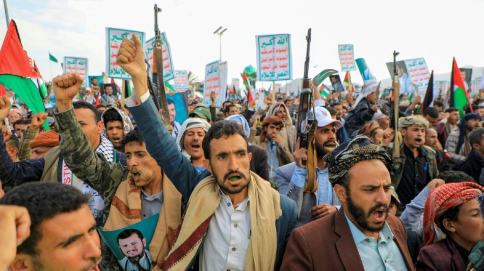 Los rebeldes hut&iacute;es de Yemen, decididos a proseguir con los ataques en el mar Rojo
