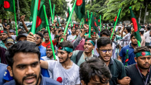Bangladesh: d&eacute;monstration de force pour emp&ecirc;cher un rassemblement pro-Hasina