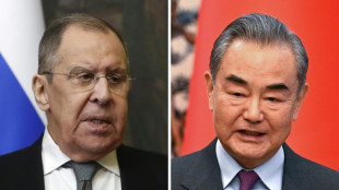 China promete a Lavrov fortalecer a coopera&ccedil;&atilde;o com a R&uacute;ssia