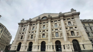 Borsa: Milano gira in positivo con il risparmio gestito