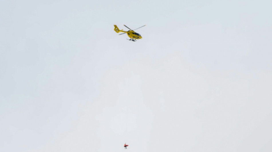 Lindsey Vonn passa por cirurgia ap&oacute;s sofrer fratura na perna esquerda em queda