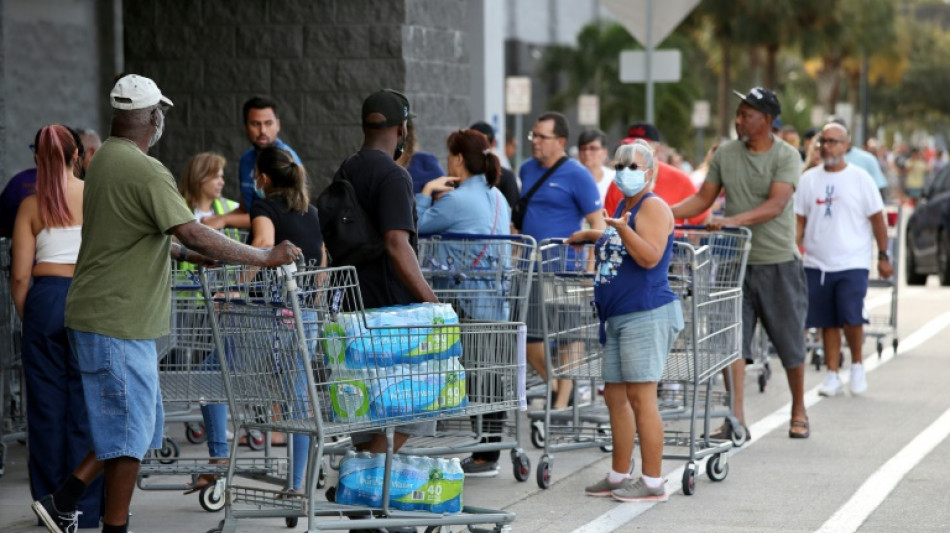 Ian se convierte en hurac&aacute;n de categor&iacute;a 1 al acercarse a Cuba