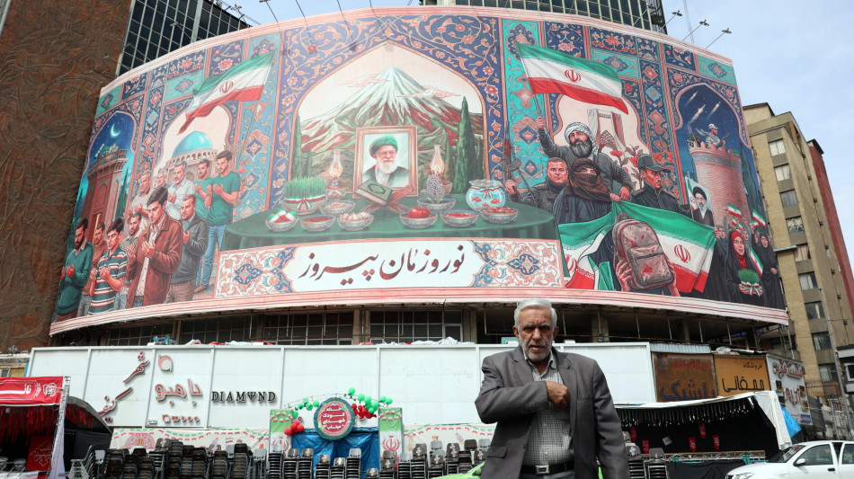  Media Iran, 'negoziato illogico, Teheran non accetta cessate il fuoco' 