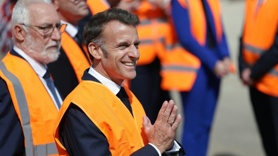  Macron vante "l'ind&eacute;pendance" industrielle en Ari&egrave;ge avant de parler avortement en Andorre 