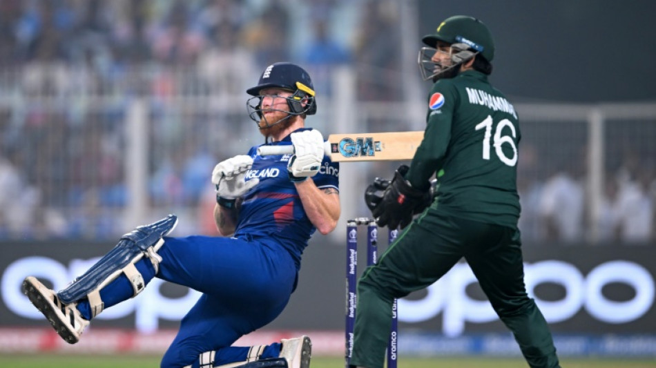 Stokes and Root punish Pakistan as England make 337-9 in World Cup
