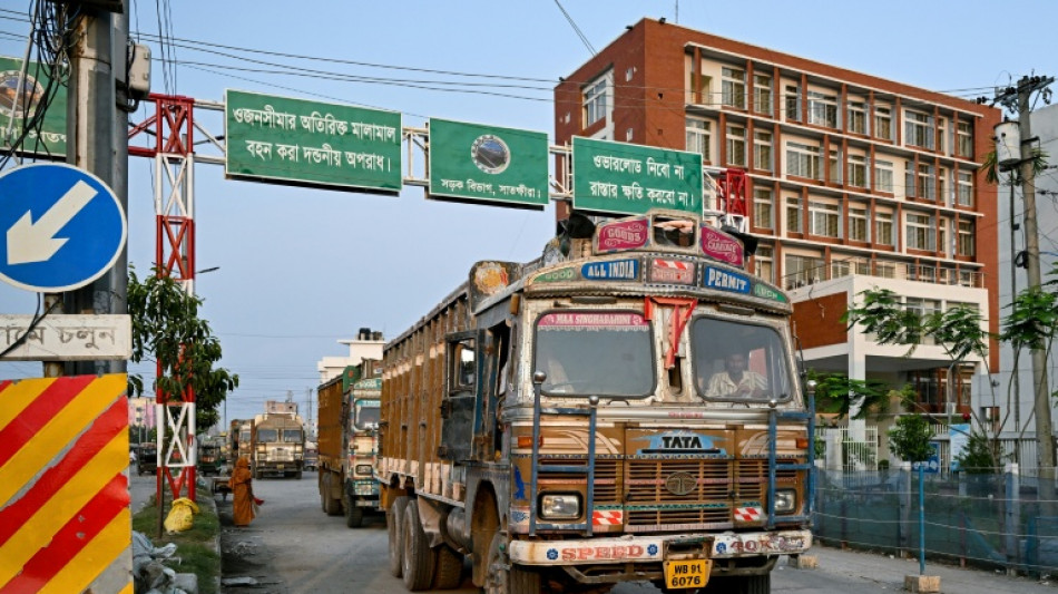 A la fronti&egrave;re du Bangladesh et de l'Inde, la "guerre" des migrants a repris 