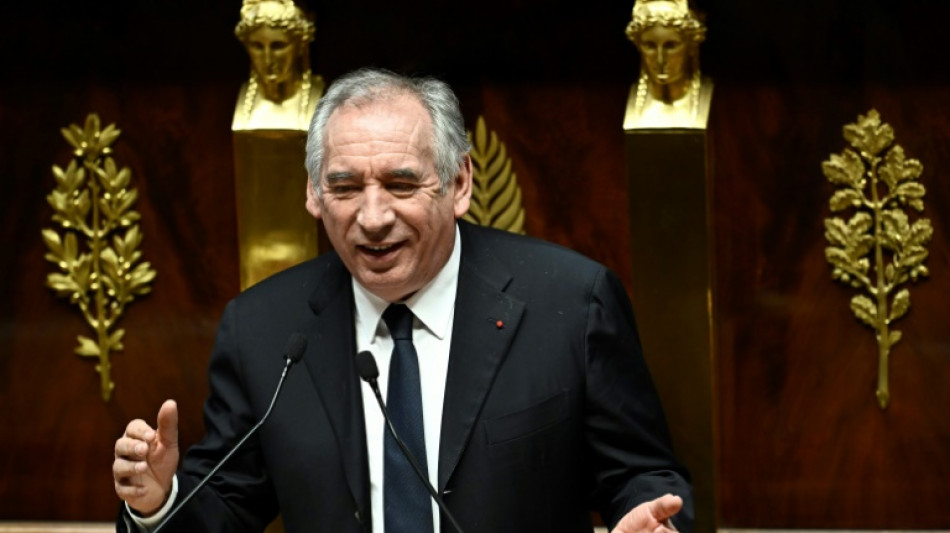 Frankreichs Premier Bayrou &uuml;bersteht Misstrauensabstimmung