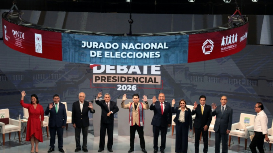 Tomado pelo crime e instabilidade, Peru elege presidente entre 35 candidatos 