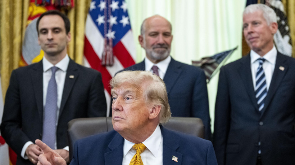  Trump allo scontro, cancella la firma della legge bipartisan 