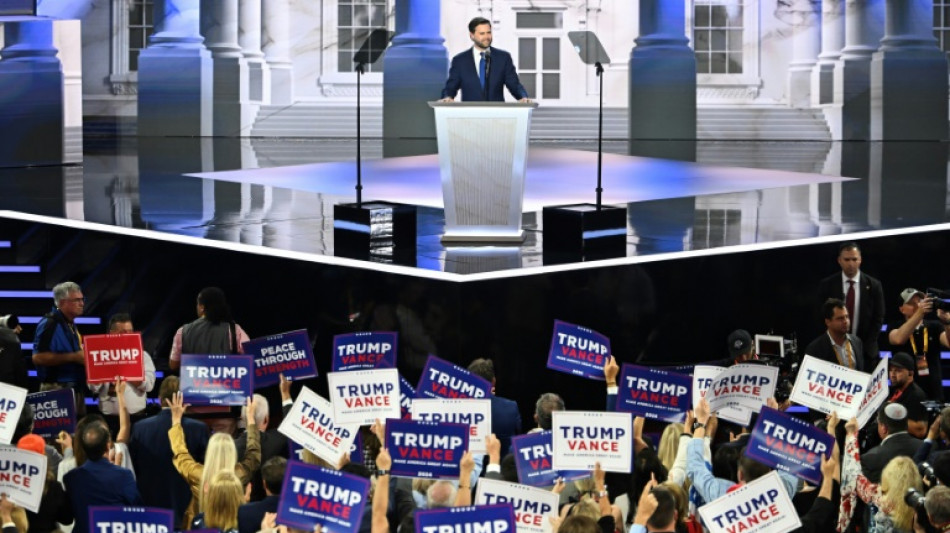 Le colistier de Trump appelle l'Am&eacute;rique &agrave; "choisir une nouvelle voie"