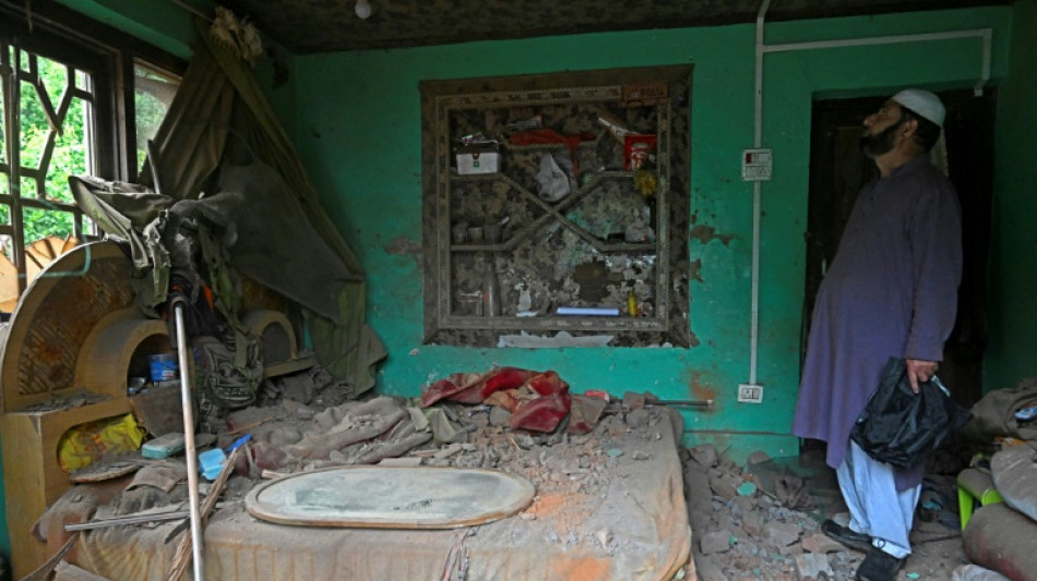 Índia acusa Paquistão de violar cessar-fogo horas após sua entrada em vigor