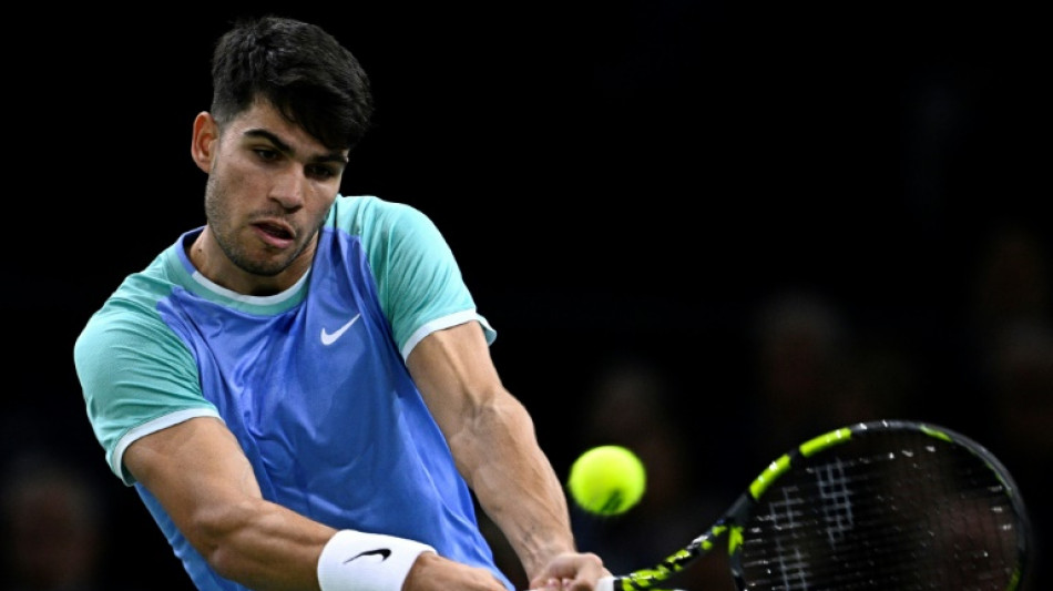 Alcaraz vence Jarry e avan&ccedil;a no Masters 1000 de Paris