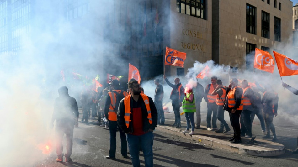 Les syndicats mobilisent sur les salaires &agrave; l'approche de la pr&eacute;sidentielle