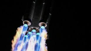 Wegen Weltraumschrott im All festsitzende Taikonauten wieder auf Erde zur&uuml;ck