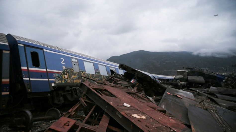 Gr&egrave;ce: manifestations apr&egrave;s la collision de trains, r&eacute;seau ferr&eacute; paralys&eacute; par une gr&egrave;ve