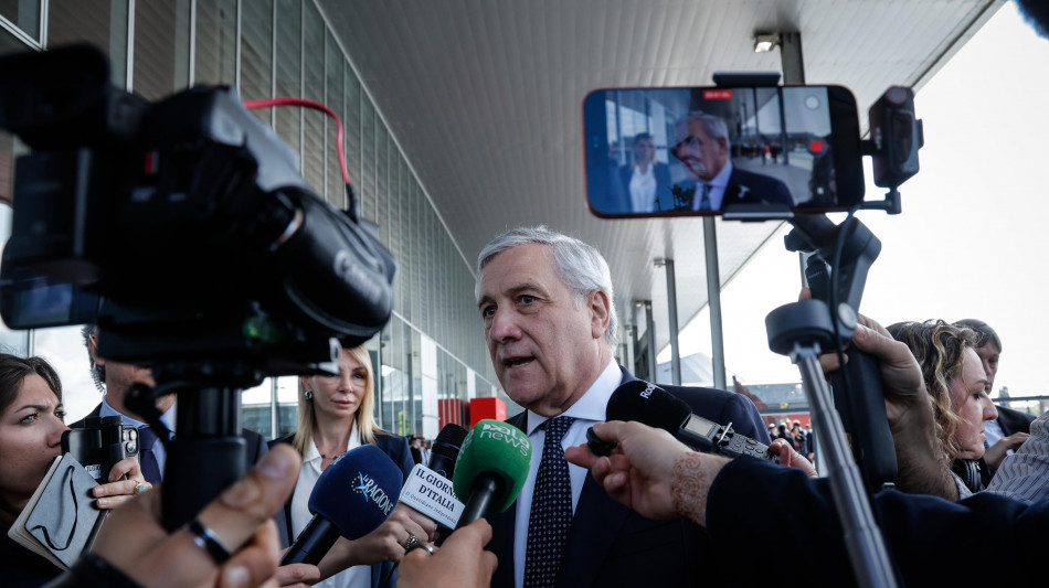  Tajani, favorevoli a restrizioni all'import che finanzia coloni estremisti 