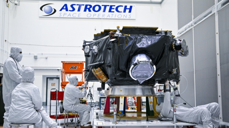  NASA launches mission to study space weather 