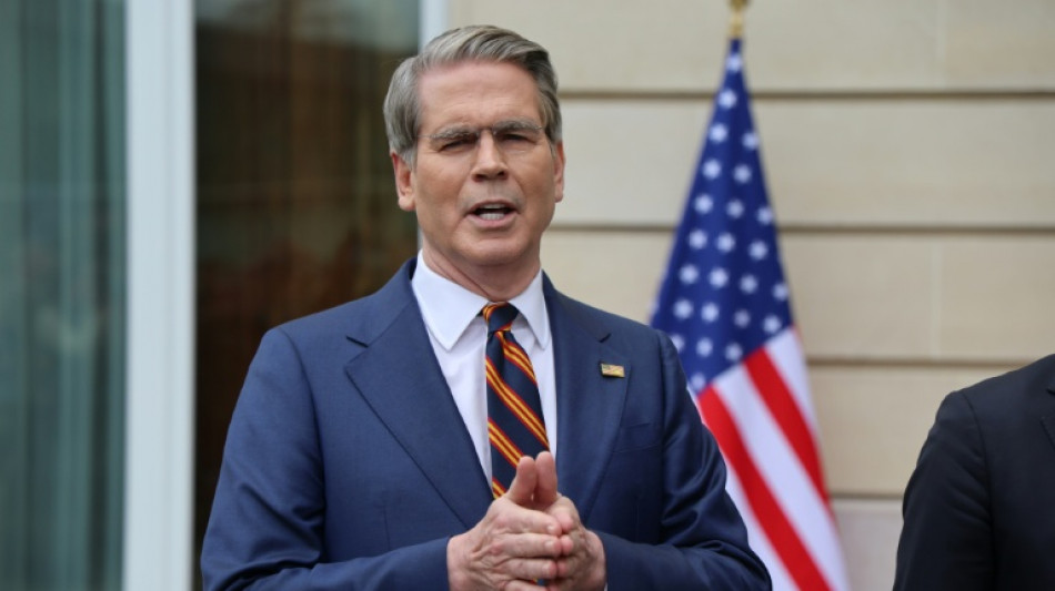  EEUU eval&uacute;a levantar sanciones al petr&oacute;leo iran&iacute; a pesar de la guerra con Teher&aacute;n 