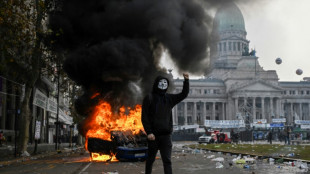 Feu vert du S&eacute;nat argentin aux r&eacute;formes Milei rejet&eacute;es dans des manifestations violentes