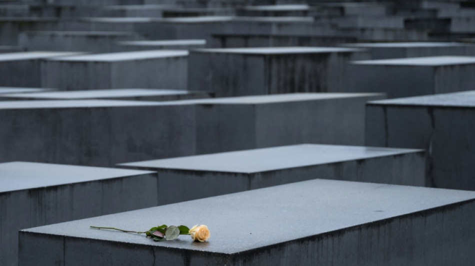 Prozess gegen 19-Jährigen nach Messerangriff an Holocaustmahnmal in Berlin